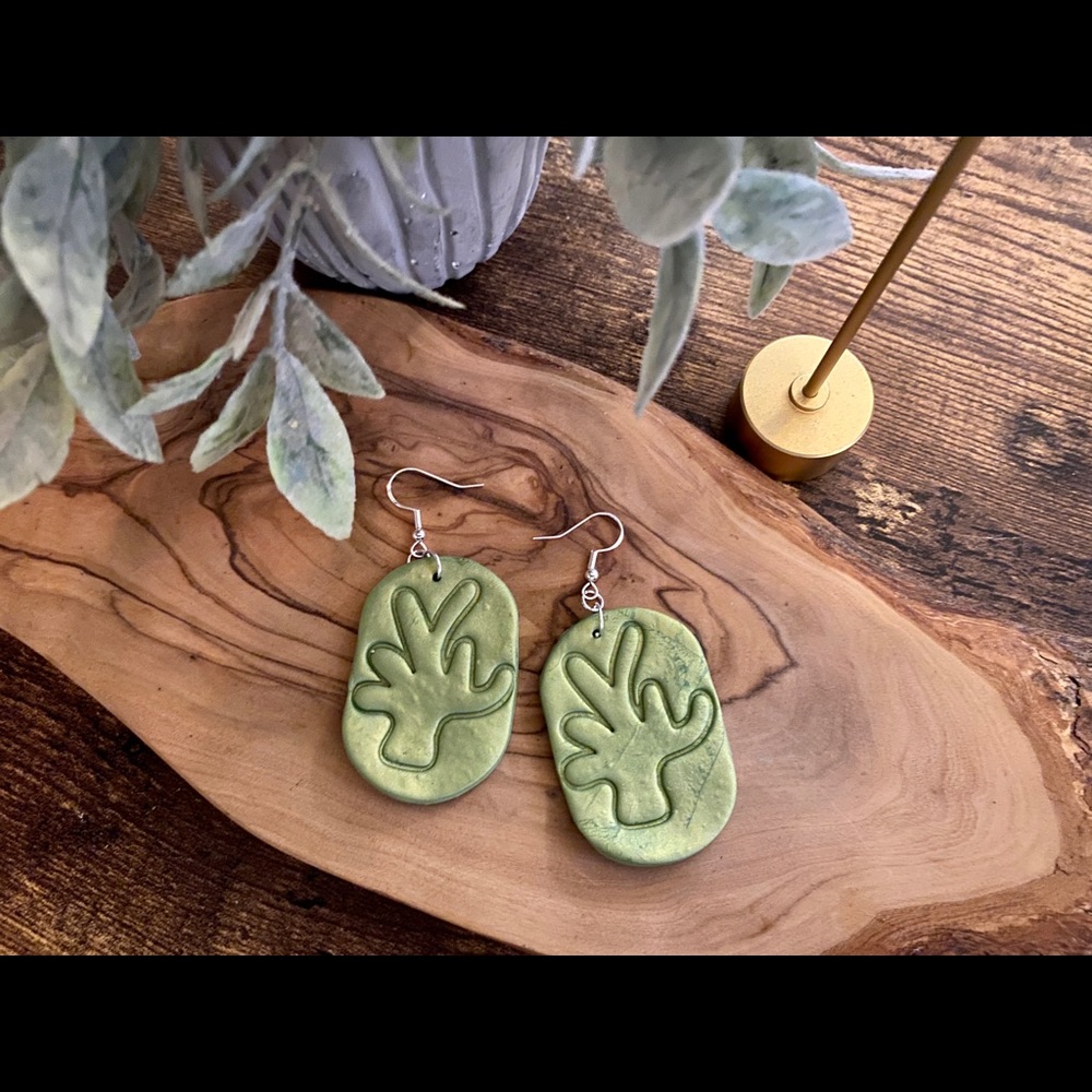 Handmade Clay Earrings -Bikini Bottom Coral Series - Picture 2 of 9